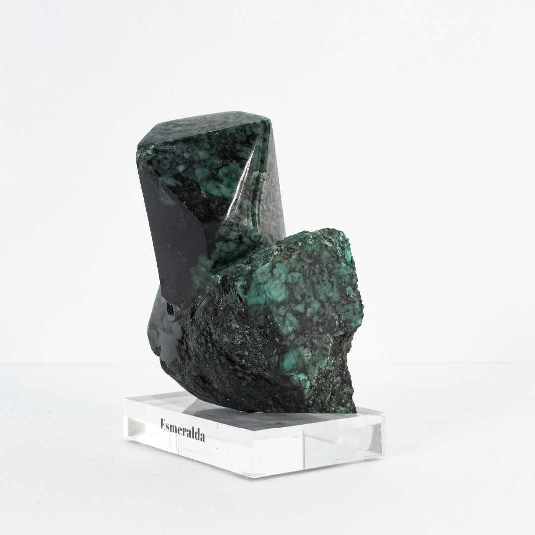 Pedra Esmeralda Extra na Base Acrílica 1,516 Kg (coleção)