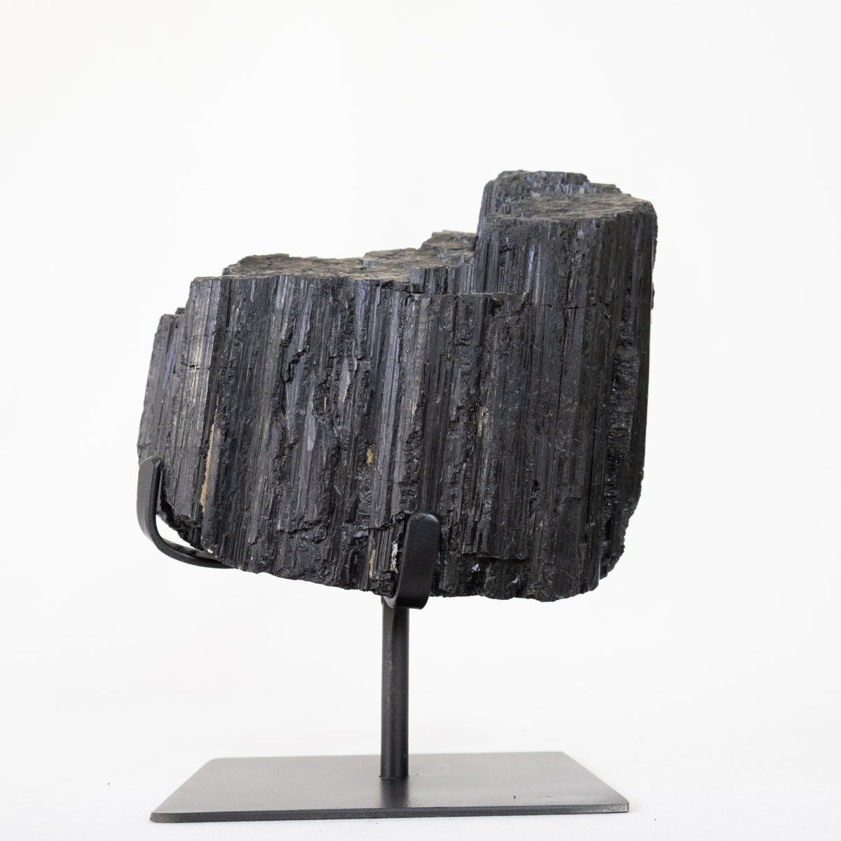 Pedra Turmalina Negra Bruta na Base Metal Preto Fosco 2,660 kg