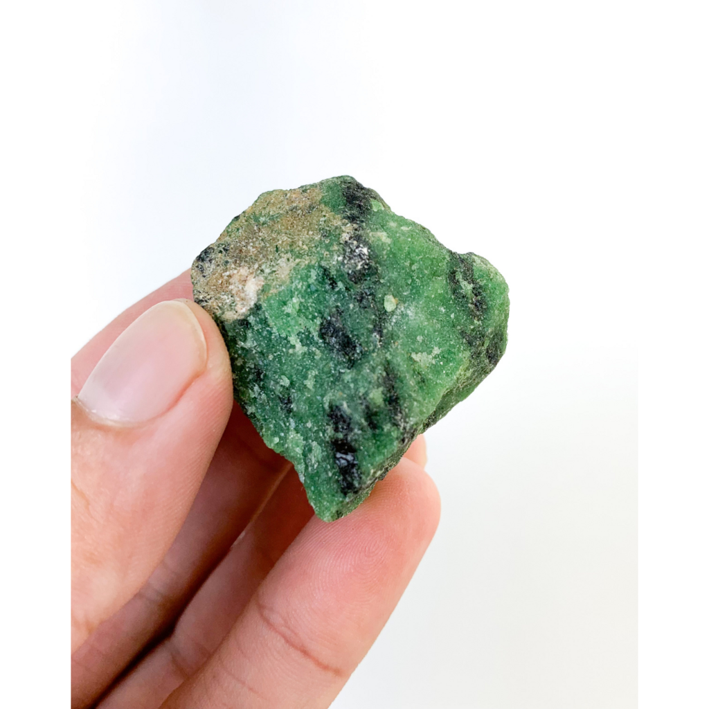 Pedra Rubi Zoisita bruto 50 a 60 gramas