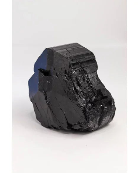 Pedra Turmalina Negra Bruta 600 a 800 Gramas