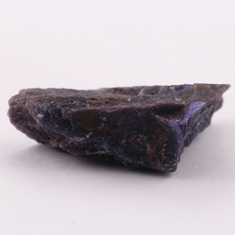 Sugilita (Sugilite) 45 A 50 Quilates