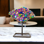 Drusa Titânio Rainbow Com Base De Metal Preta 289 Gramas