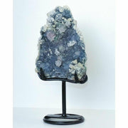 Calcedônia natural na base de metal preto 1,4 kg - peça única