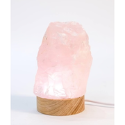 Luminária De Quartzo Rosa Bruta Mini Base Madeira Clara