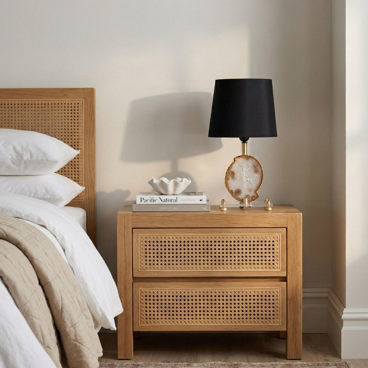 Abajur Chapa de Ágata Natural Banho Ouro na Base Acrílica