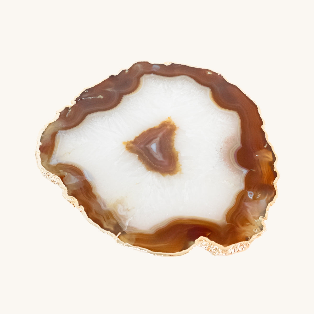 Bandeja Ágata Caramelo com Cristalização Natural Banho Ouro com Pé