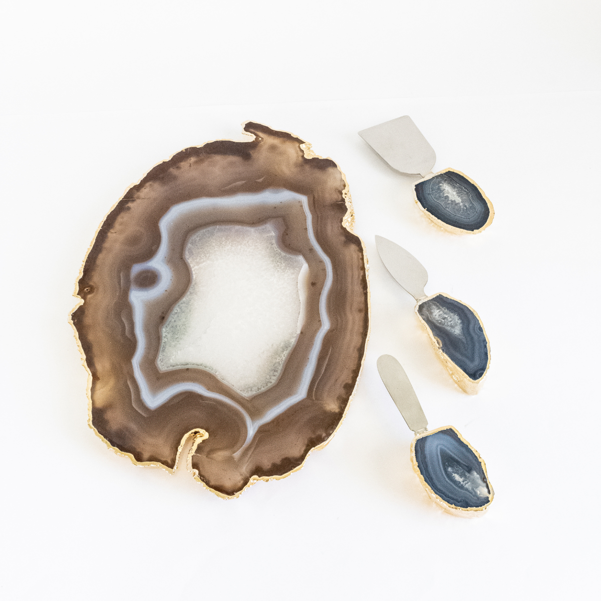 Bandeja Ágata Natural Banho Ouro com Pé + Jogo de Facas para Queijo