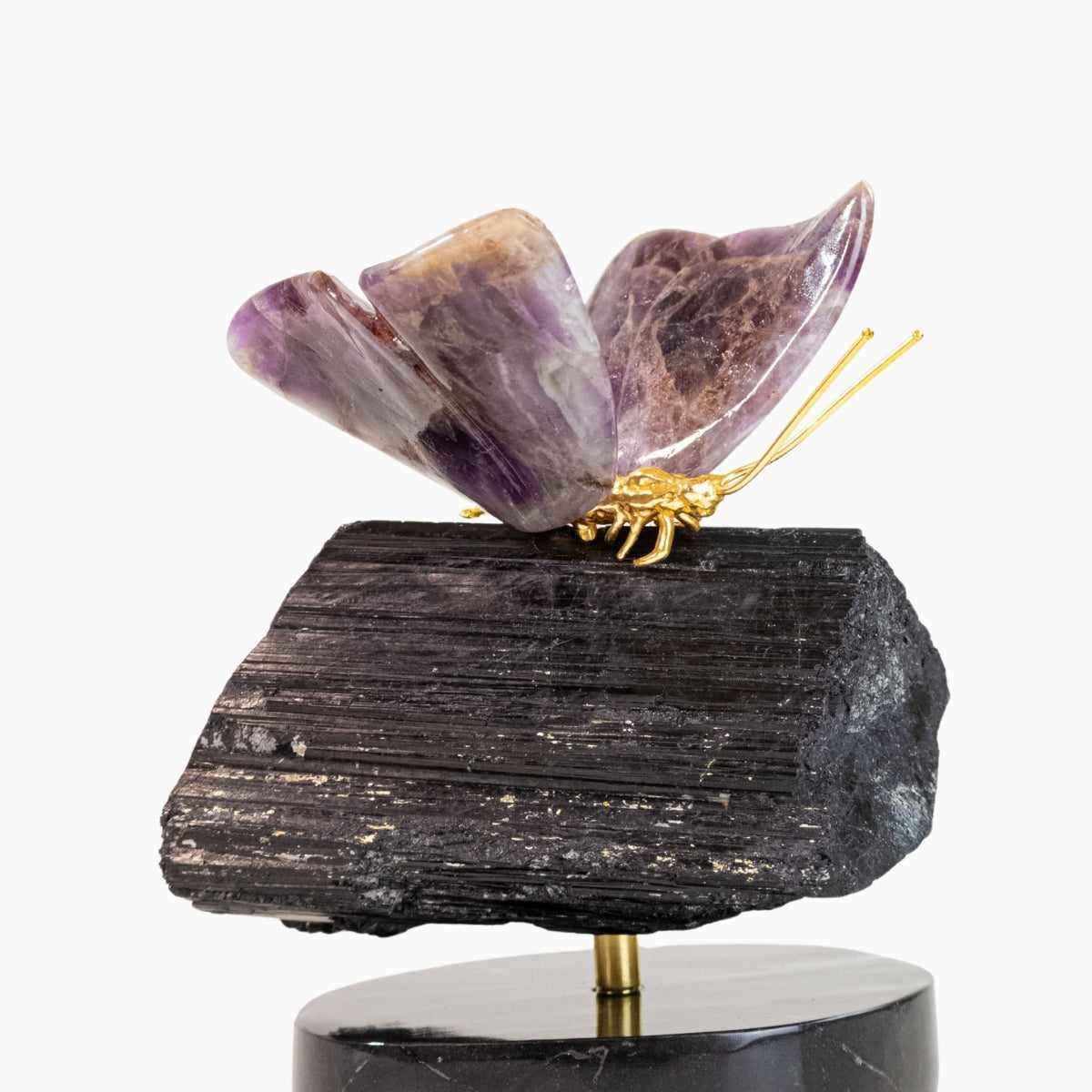 Borboleta Esculpida em Super Seven na Base de Turmalina Negra 1,654 kg