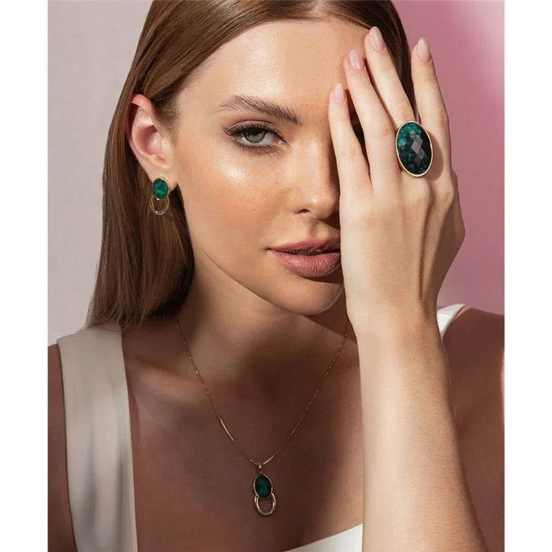 Conjunto Brinco e Colar em Pedra Esmeralda Facetada Banho Ouro 24k