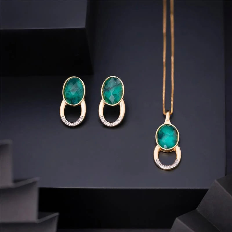 Conjunto Brinco e Colar em Pedra Esmeralda Facetada Banho Ouro 24k