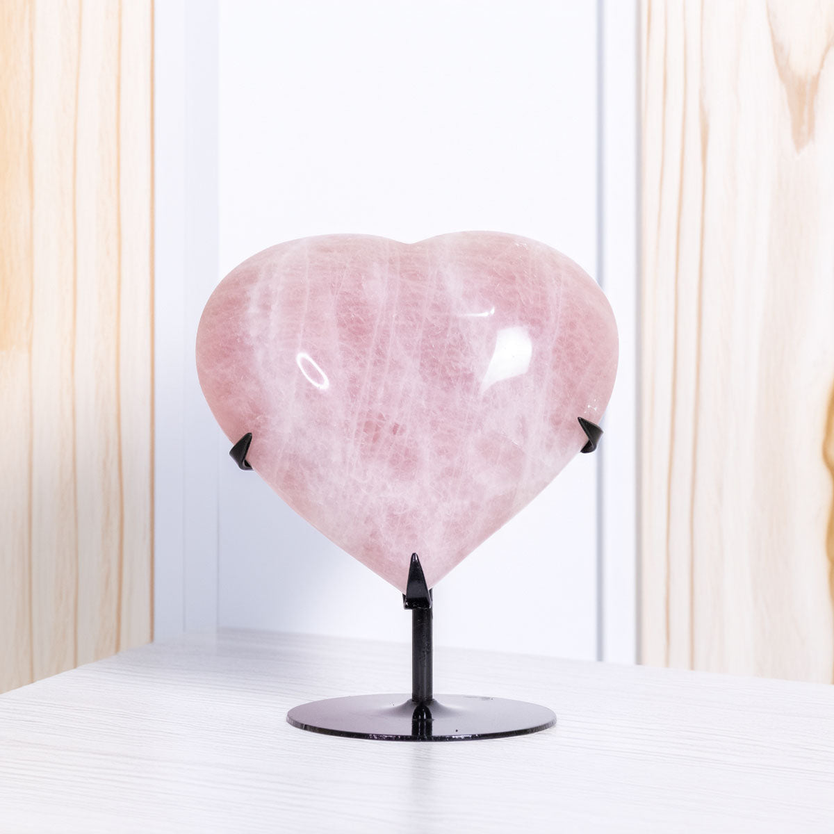 Coração Quartzo Rosa Extra Polido na Base Metal Preto 4,00 kg