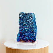 Drusa Quartzo Titânio Blue na Base Acrílica 4,480 kg