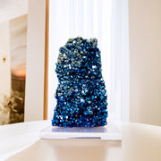 Drusa Quartzo Titânio Blue na Base Acrílica 855 gramas