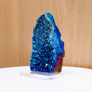 Drusa Quartzo Titânio Blue na Base Acrílica 960 gramas