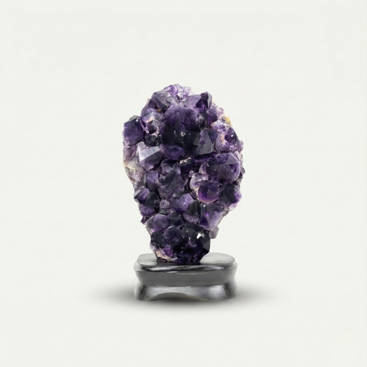 Drusa de Ametista Africana Extra na Base Madeira Escura 4,073 kg