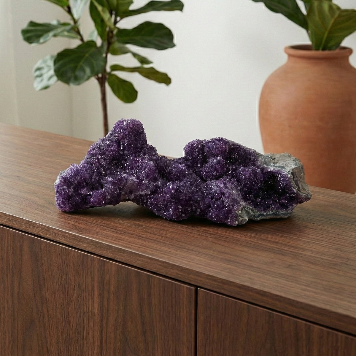 Drusa de Ametista Extra Uruguaia com Formações de Pinha e Estalactite Bruta 2,566 kg