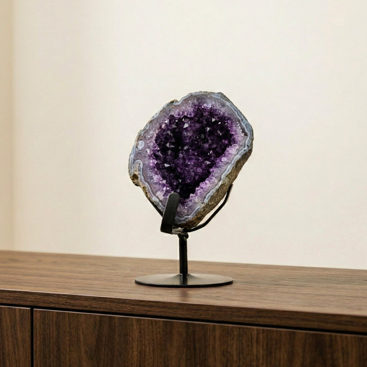 Drusa de Ametista Extra na Base Metal Preto 1,307 kg