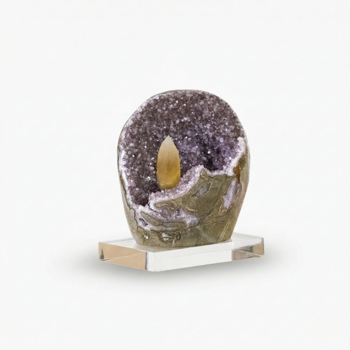 Drusa de Ametista Uruguaia com Inclusão de Calcita na Base Acrílica 2,147 kg