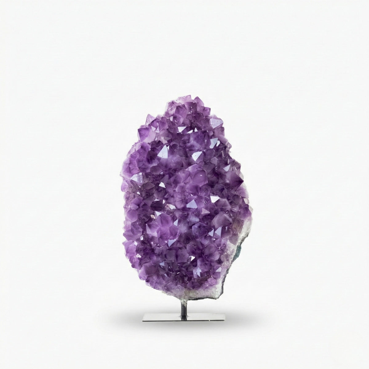 Drusa de Ametista na Base Metal Preto  5,533 kg