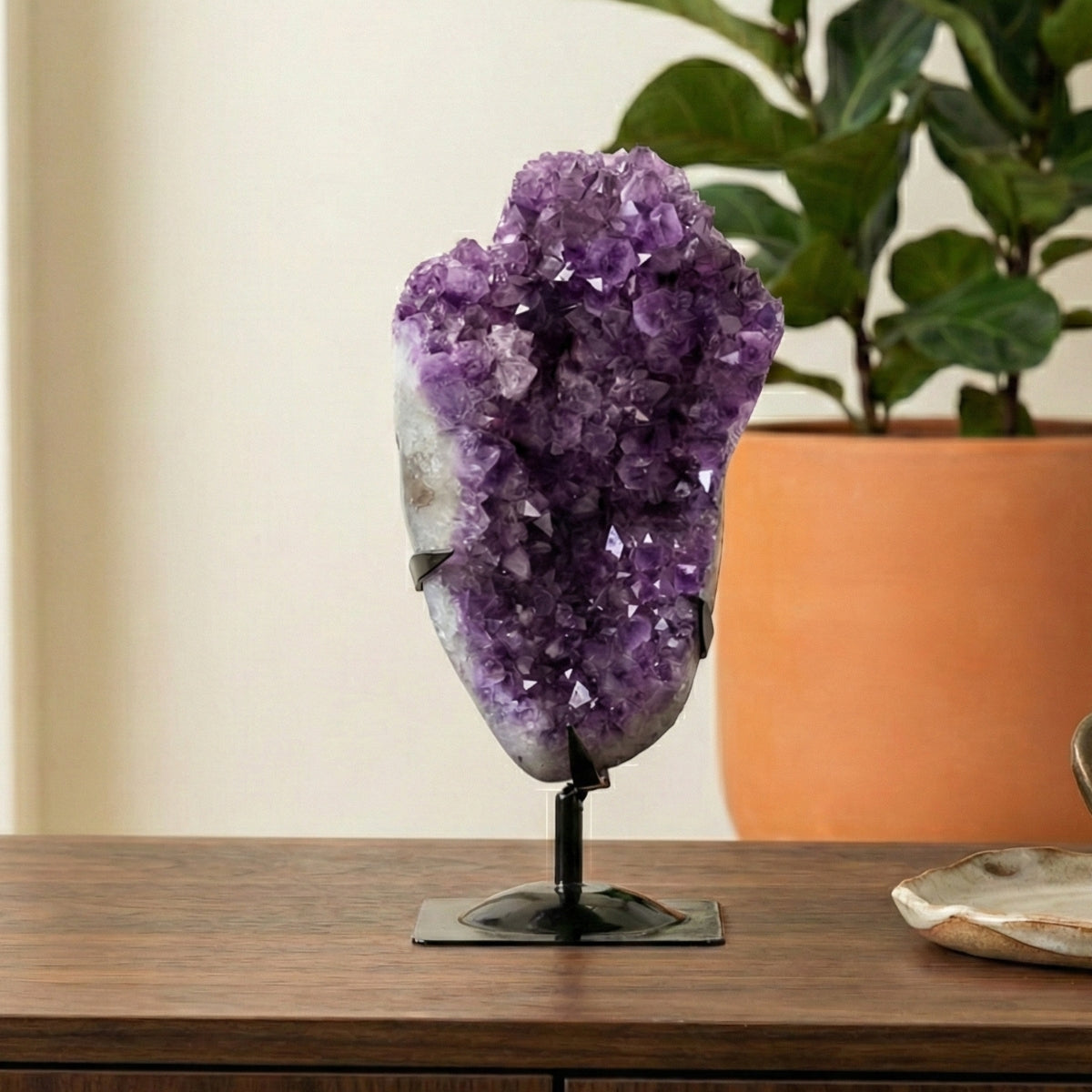 Drusa de Ametista na Base Metal Preto 6,850 kg
