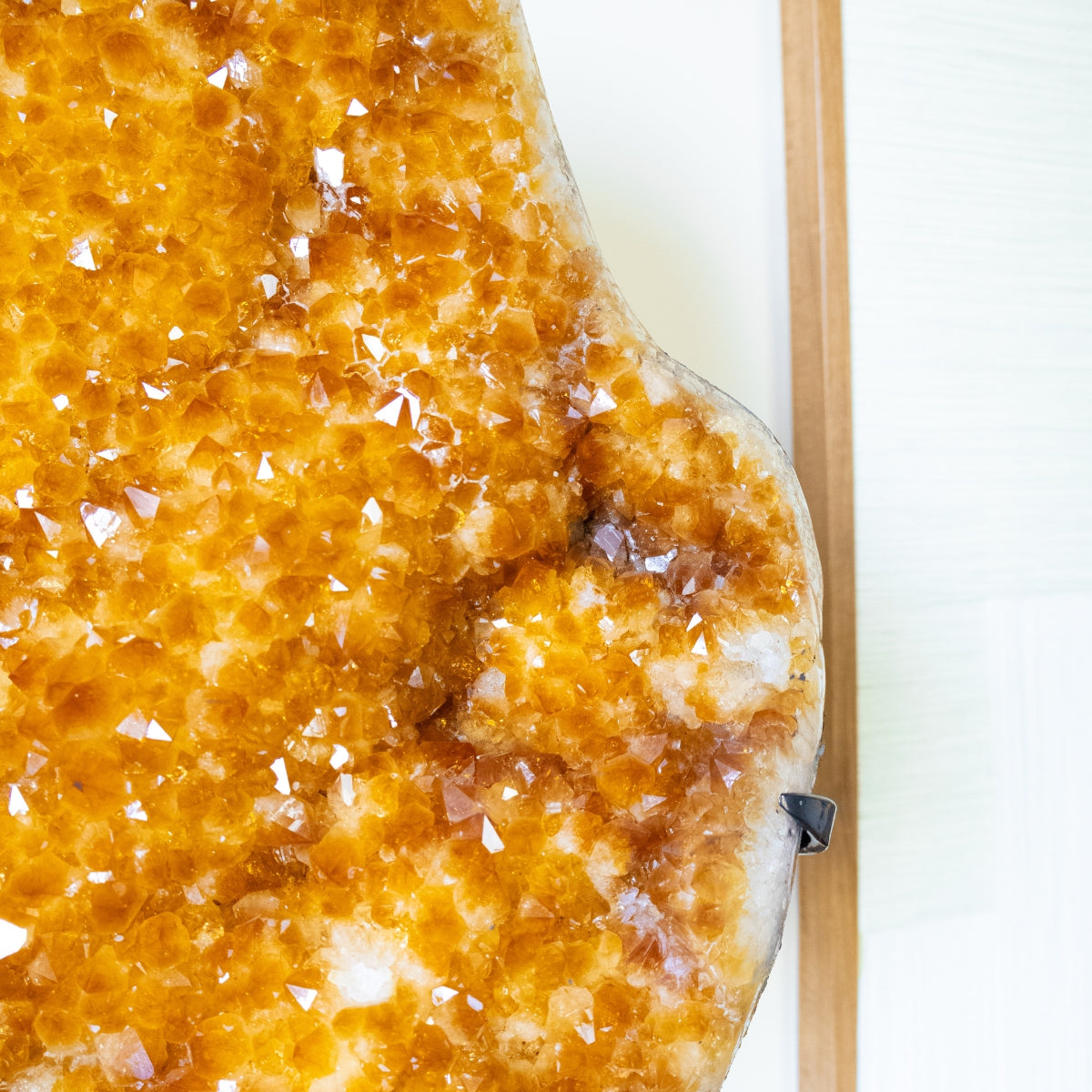 Drusa de Citrino Grande na Base Metal 18,800 kg