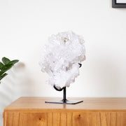 Drusa de Cristal de Quartzo na Base Metal Preto 5,220 kg