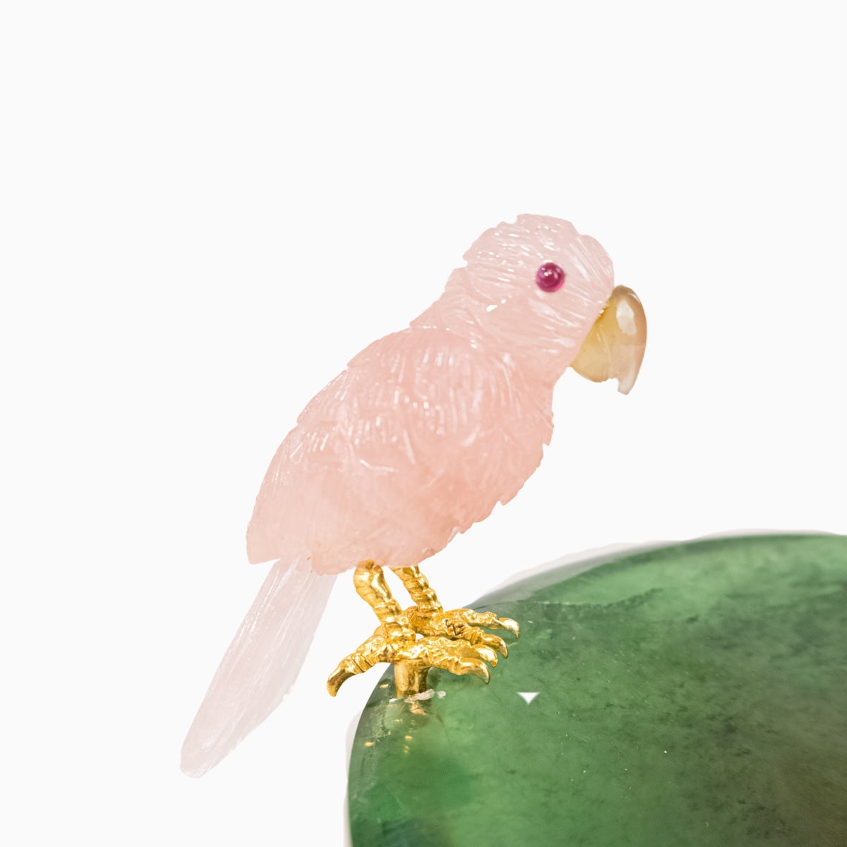 Escultura Papagaio em Quartzo Rosa pousando no Bowl em Fluorita Verde