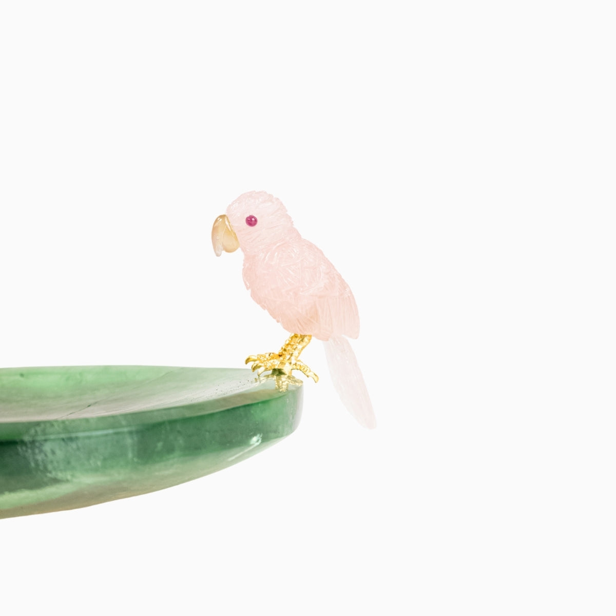 Escultura Papagaio em Quartzo Rosa pousando no Bowl em Fluorita Verde