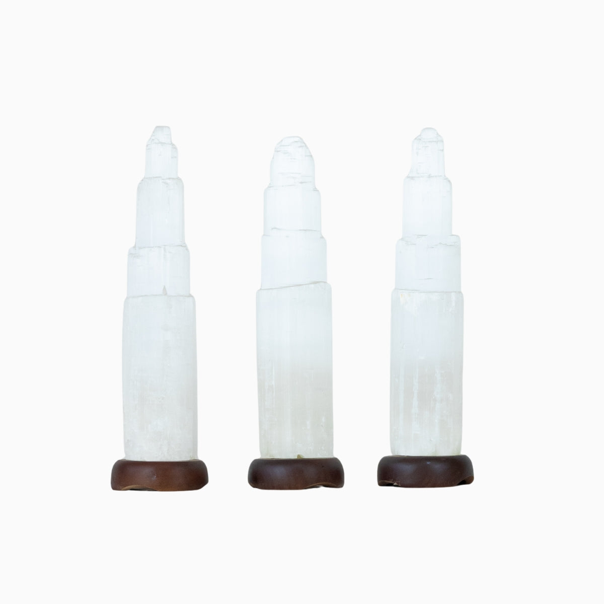 Luminária Selenita Branca Base Madeira Escura Grande