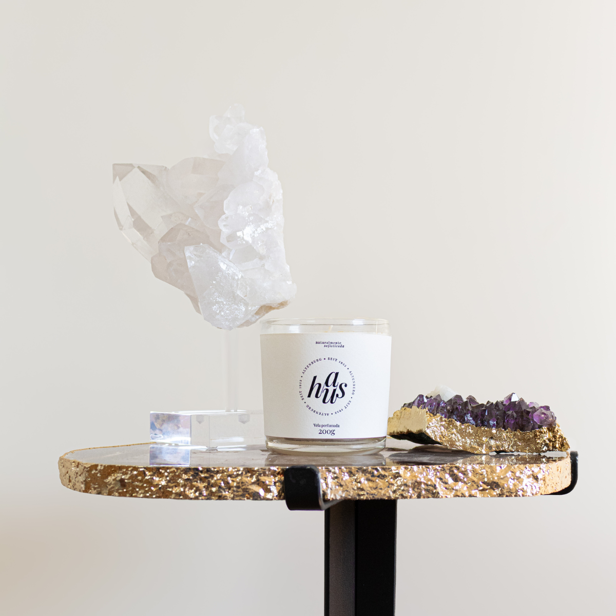 Mesa Chapa de Ágata e Cristal de Quartzo Natural Borda Banho Ouro 24k 