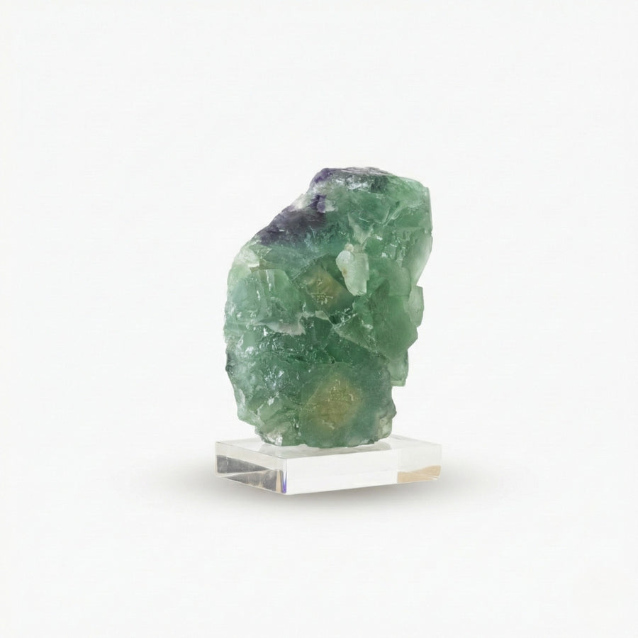 Pedra Fluorita Cúbica Verde e Roxo na Base Acrílica 2,610 kg