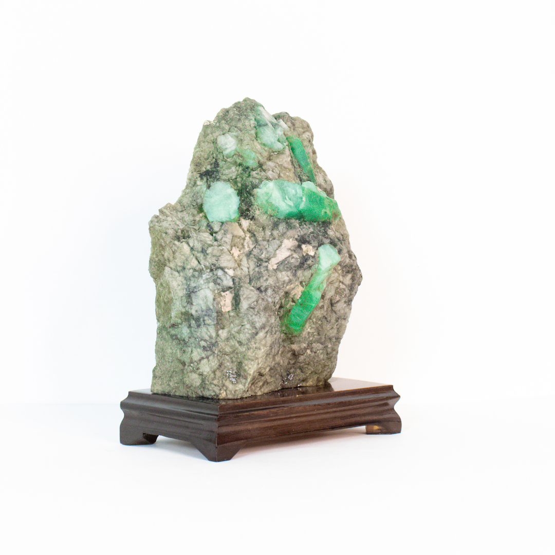 Pedra Esmeralda Extra Base Madeira 3,102 kg (coleção)