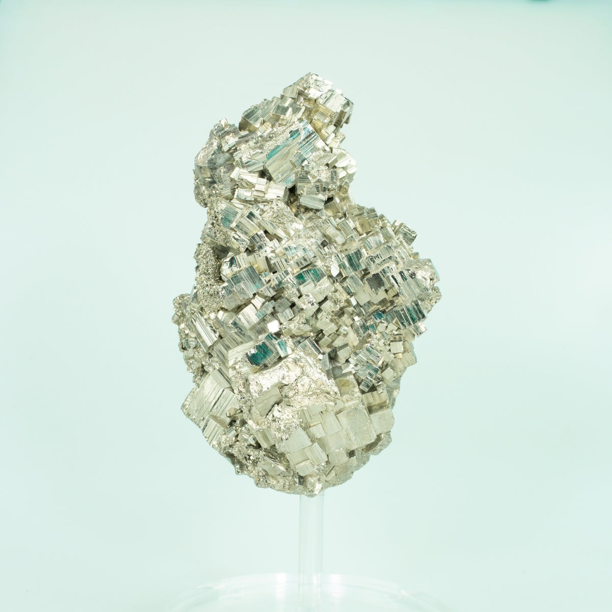 Pedra Pirita Cúbica de Navajun Espanha Base Acrílica 3,430 Kg (coleção)