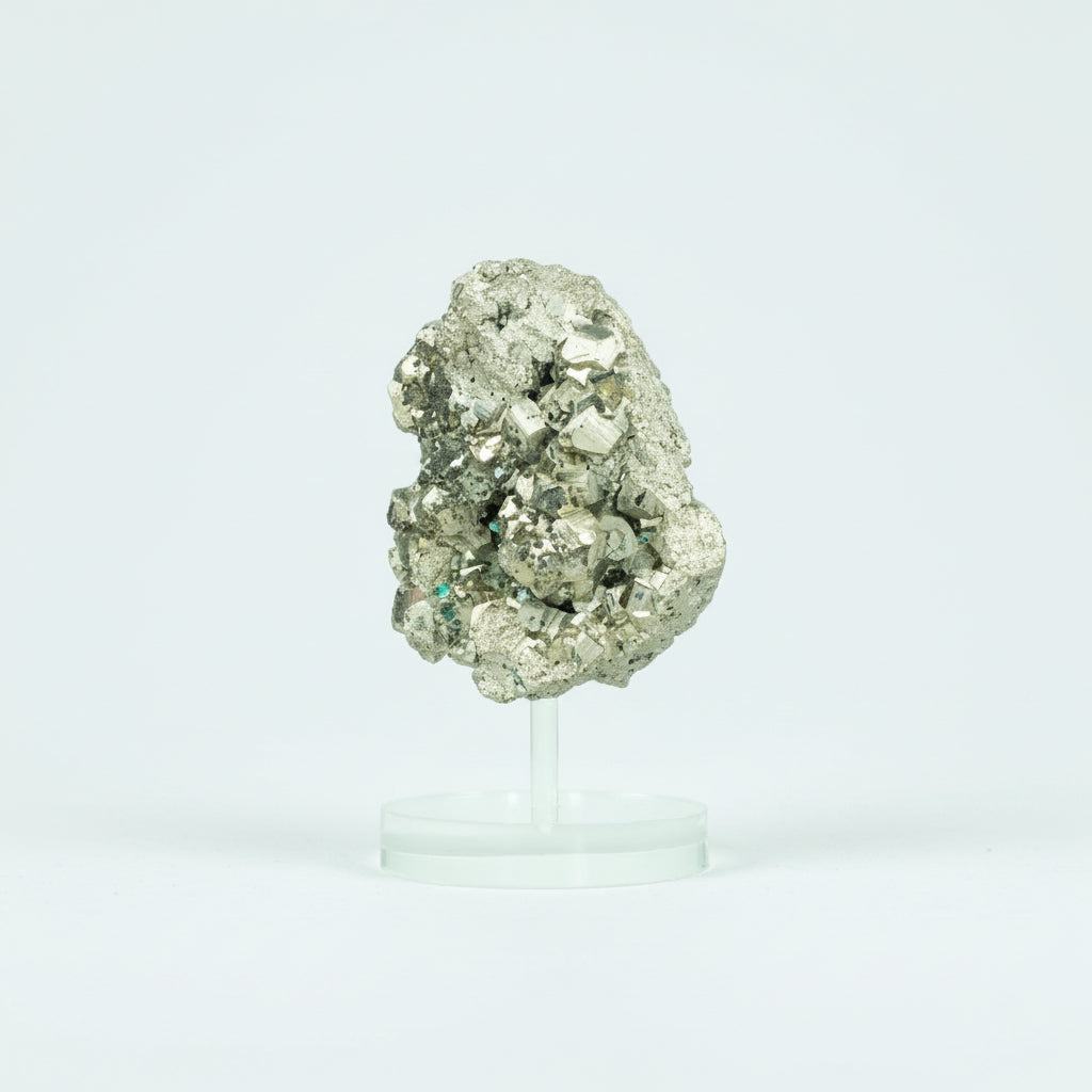 Pedra Pirita Cúbica de Navajun Espanha Base Acrílica 3,668 Kg (coleção)