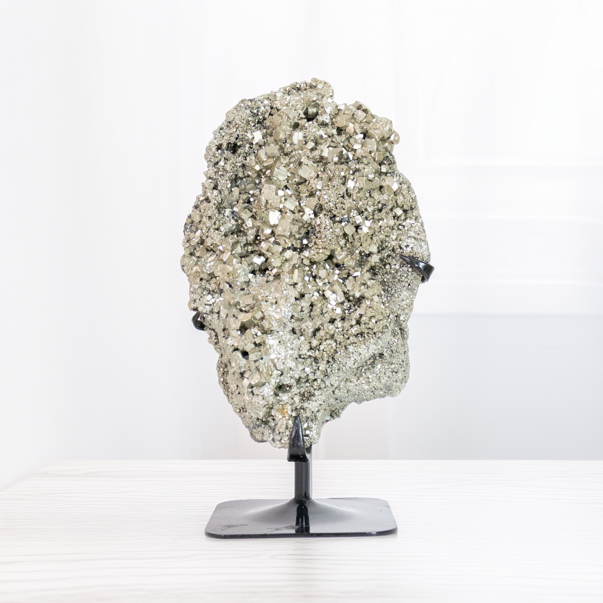 Pedra Pirita Cúbica na Base Metal Preto 5,0 kg