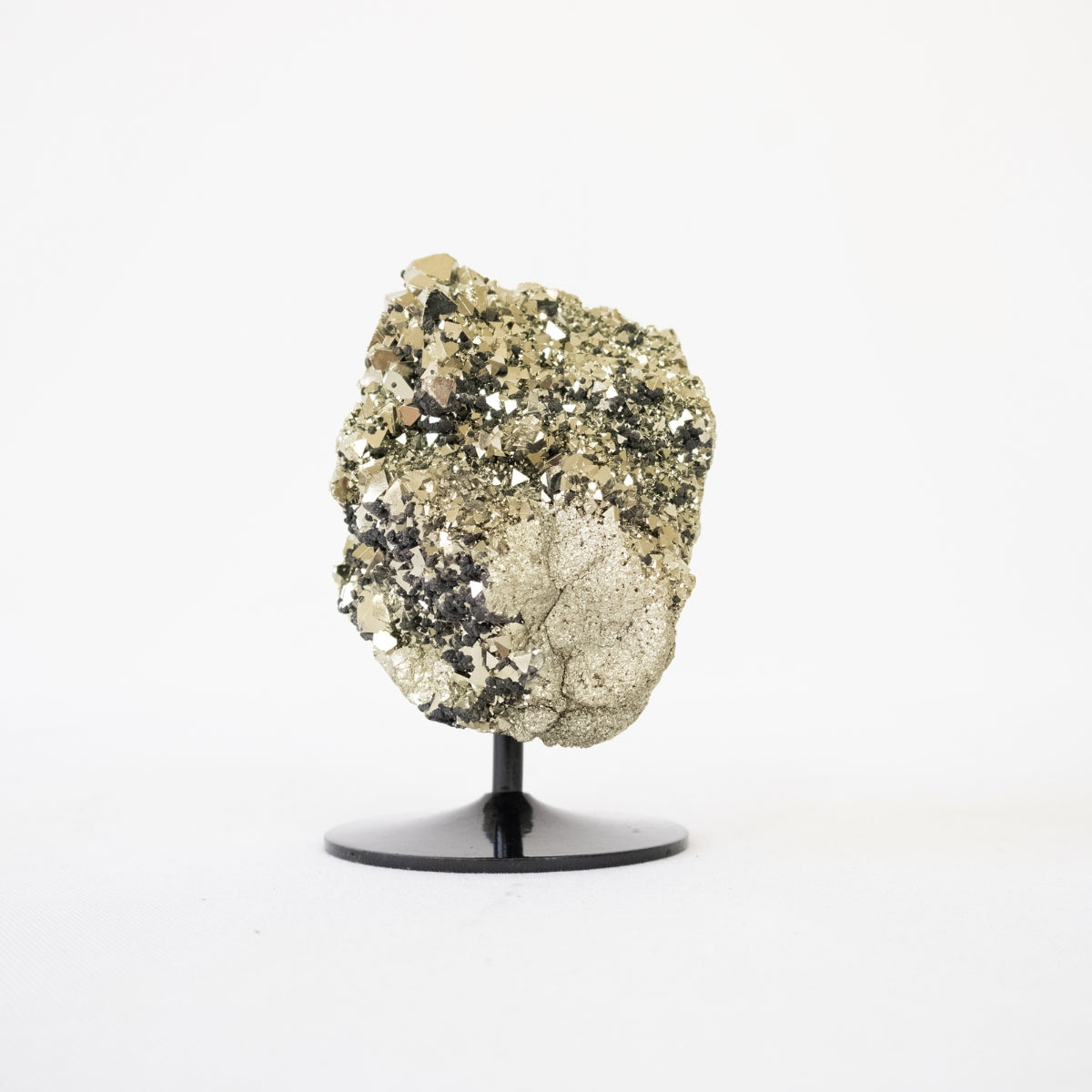 Pedra Pirita Octaédrica Peruana  Extra na Base de Metal Preto 1,078 kg