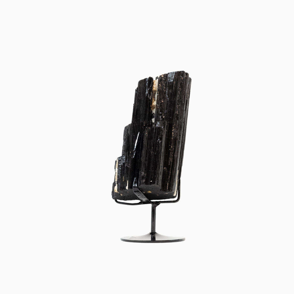 Pedra Turmalina Negra Bruta na Base Metal Preto 1,894 kg