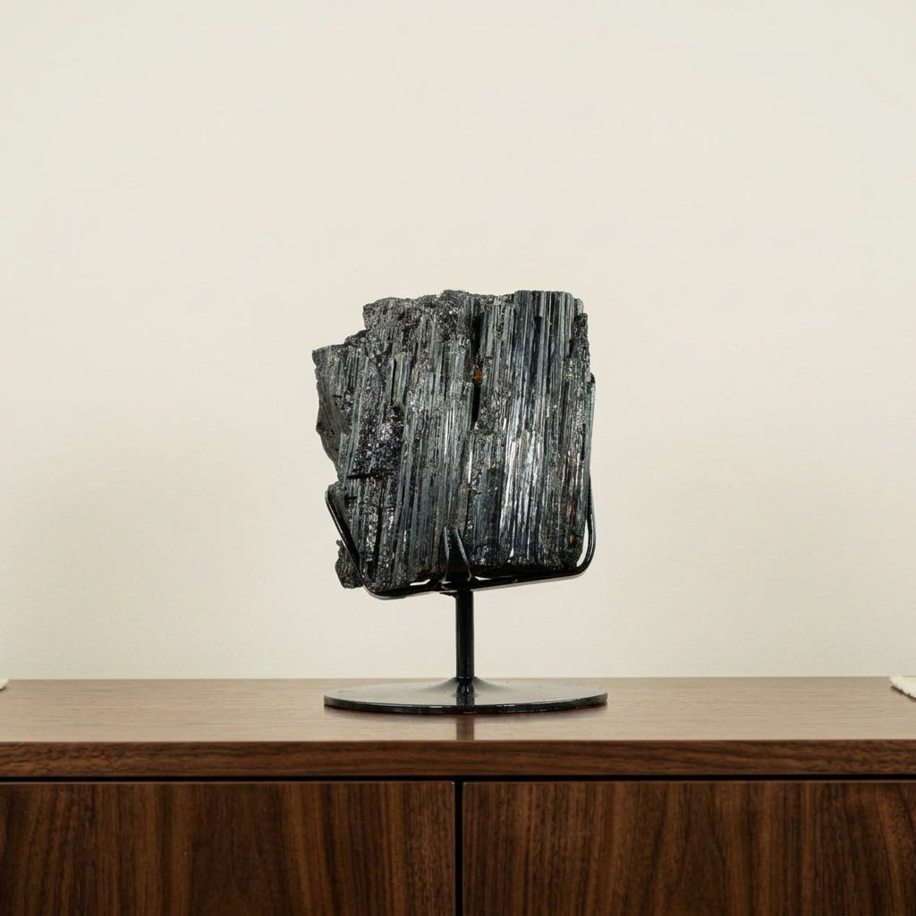 Pedra Turmalina Negra Bruta na Base Metal Preto 3,028 kg