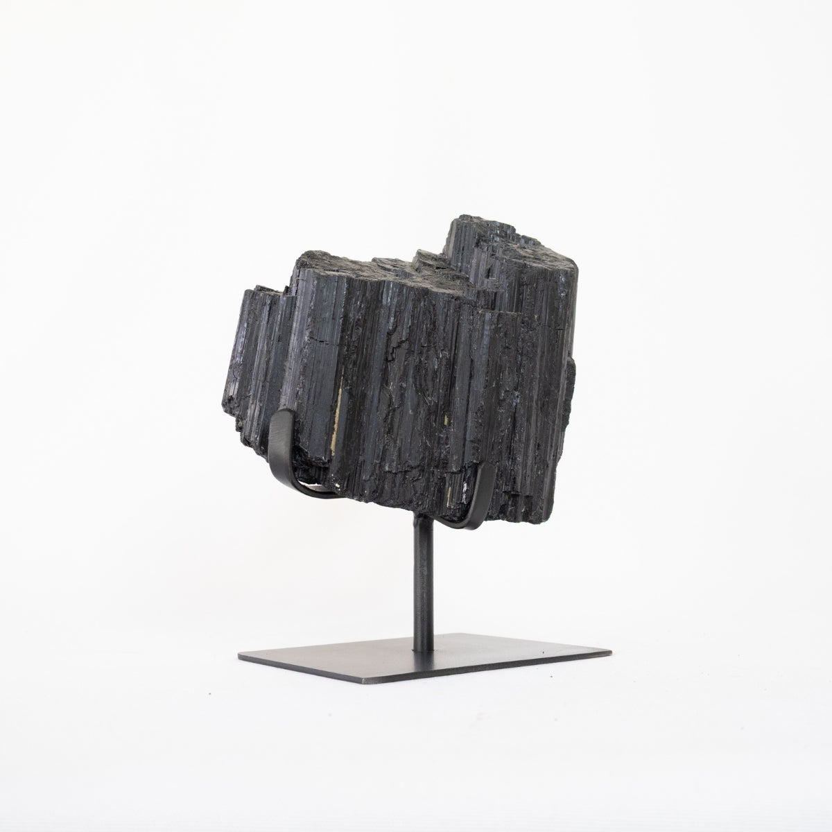 Pedra Turmalina Negra Bruta na Base Metal Preto Fosco 2,660 kg