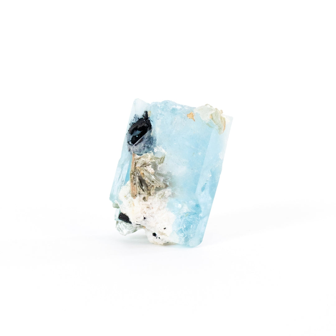 Pedra Água Marinha Extra Natural com Inclusão de Turmalina Negra, Mica e Feldspato 44 gramas
