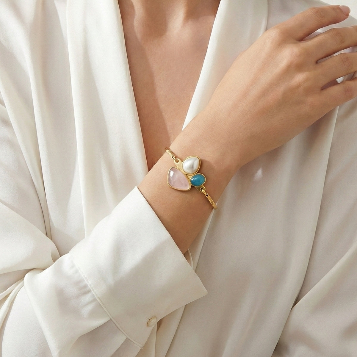 Pulseira Bold em Quartzo Rosa, Ágata Azul Ceu e Pérola Banho Ouro 24k