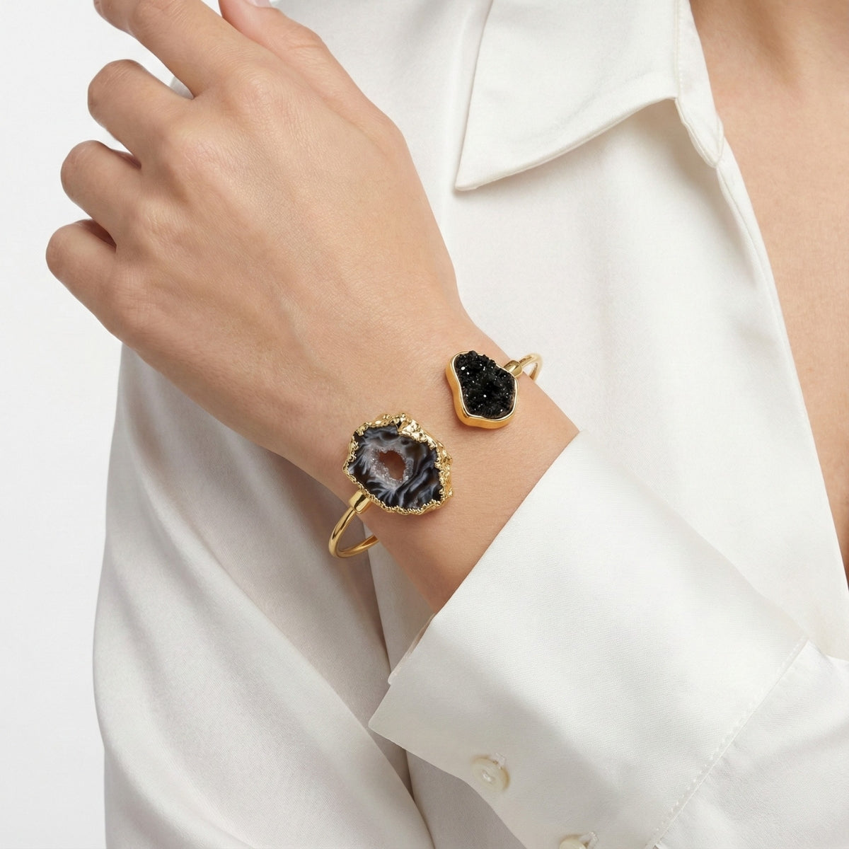 Pulseira Turmalina Negra com Geodo de Ágata Natural Banho Ouro