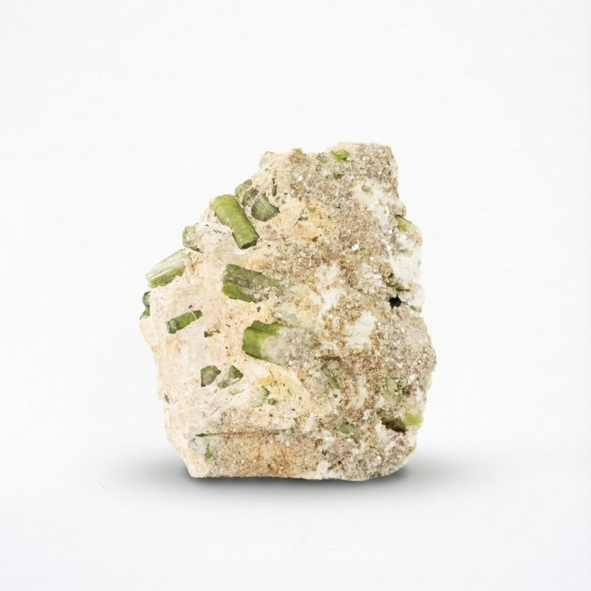 Turmalina Elbaíta ( Verde ) na Matriz com Inclusões de Mica Quartzo e Topázio Incolor Bruta 5,480 kg