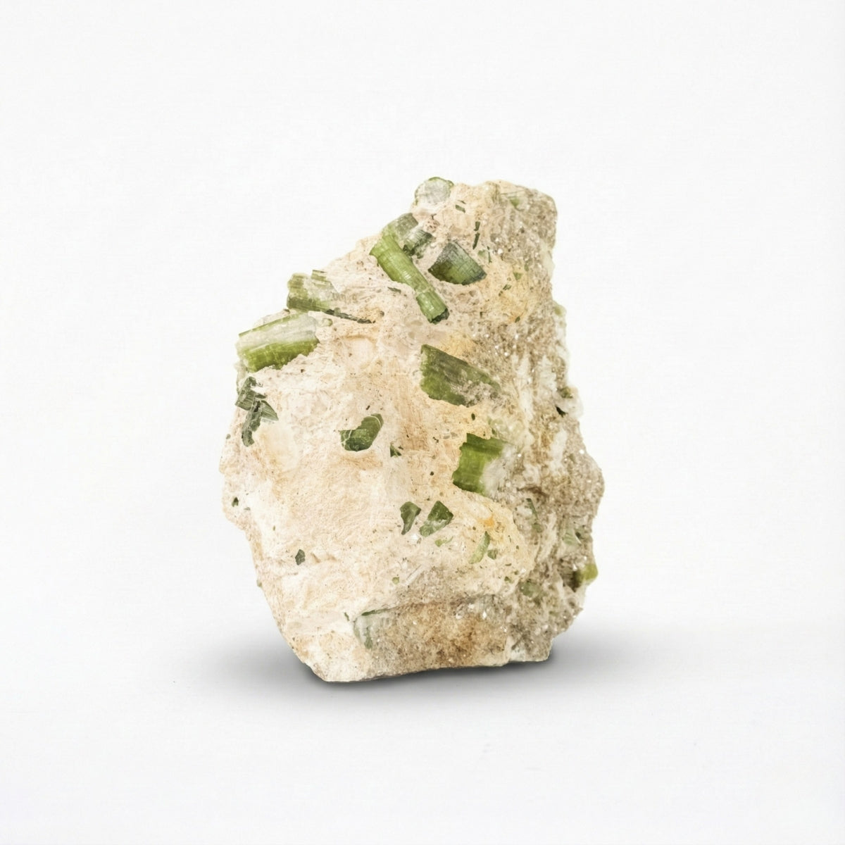 Turmalina Elbaíta ( Verde ) na Matriz com Inclusões de Mica Quartzo e Topázio Incolor Bruta 5,480 kg