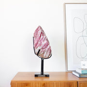 Turmalina Rosa Extra Bruta na Base Metal Preto 7,800 kg