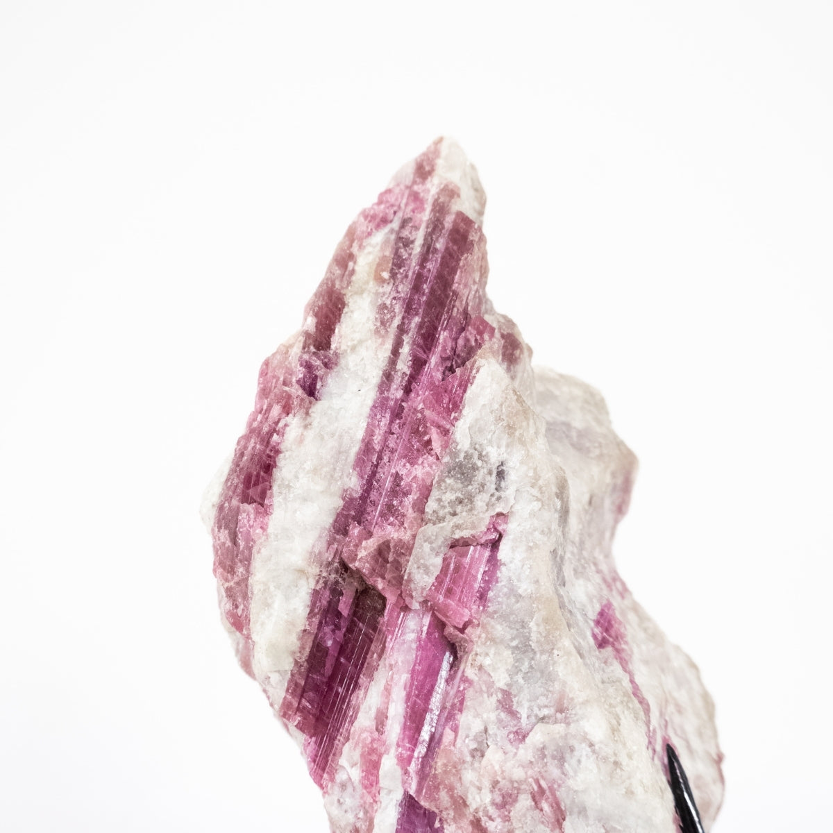 Turmalina Rubelita Extra na Matriz Base Metal 987 gramas ( Coleção )