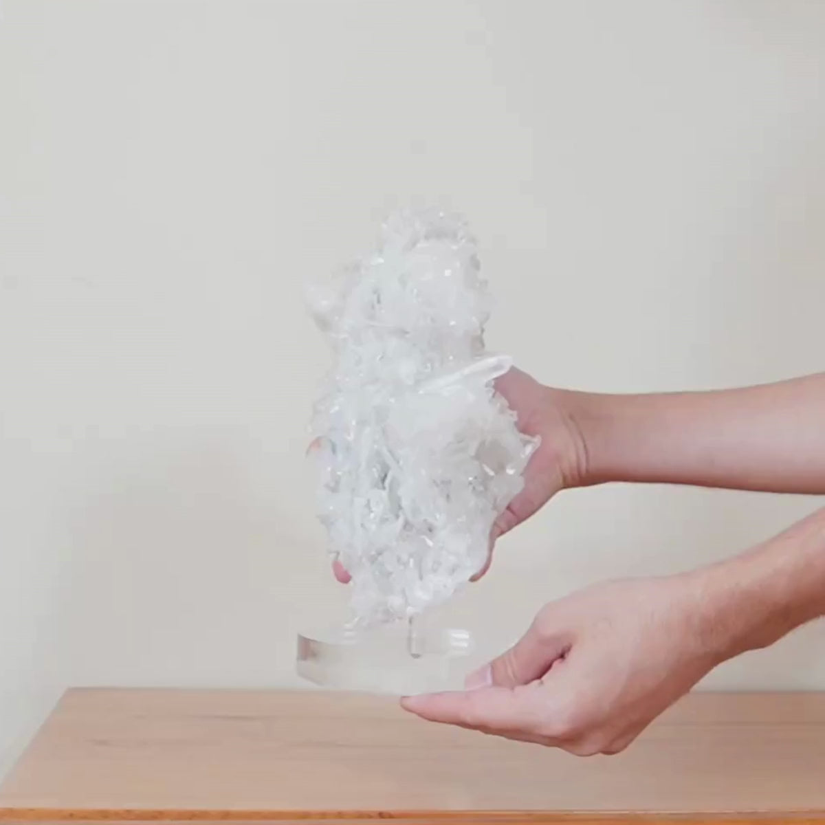 Carregar vídeo: Drusa Quartzo Cristal Fada Cristalizado Extra na Base Acrílica 2,448 kg